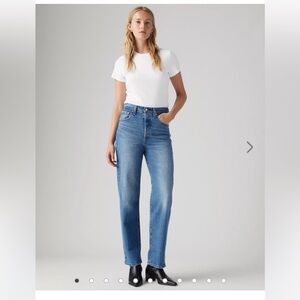 Levi's Ribcage Straight Ankle Jeans